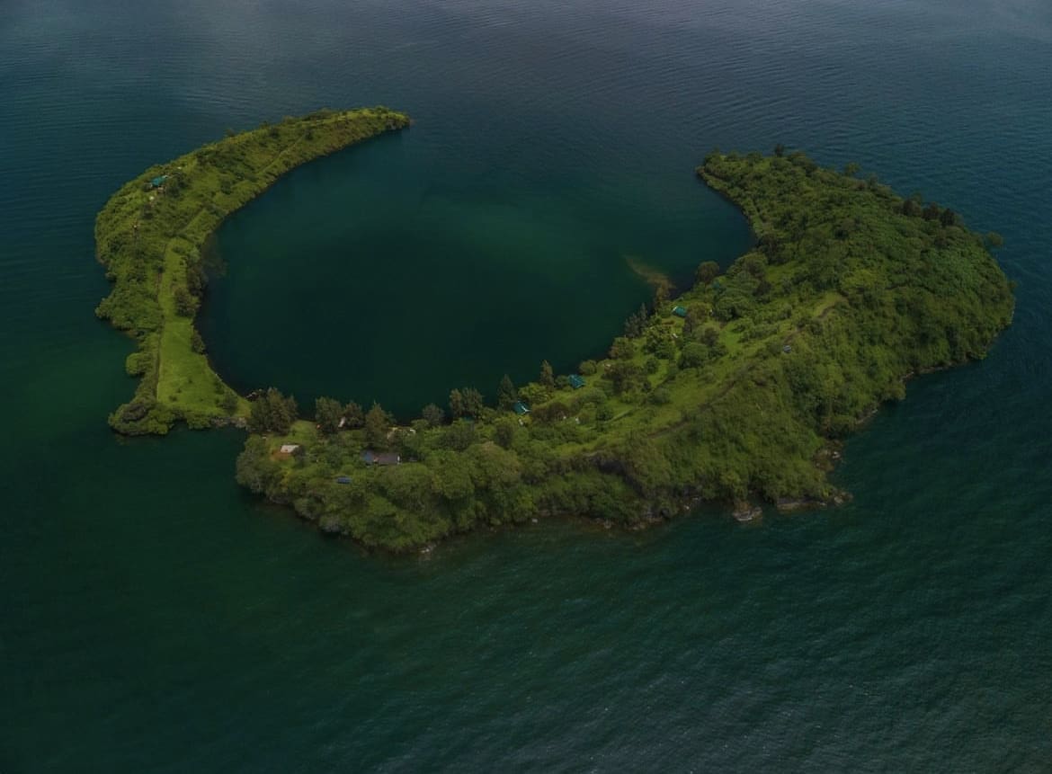 Tchegera Island, Virunga National Park